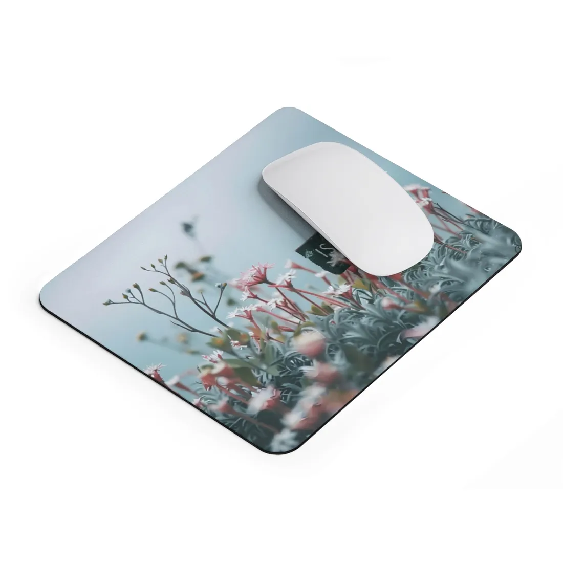 Serene Outdoor Moment: Soft Focus Art - Mouse Pad