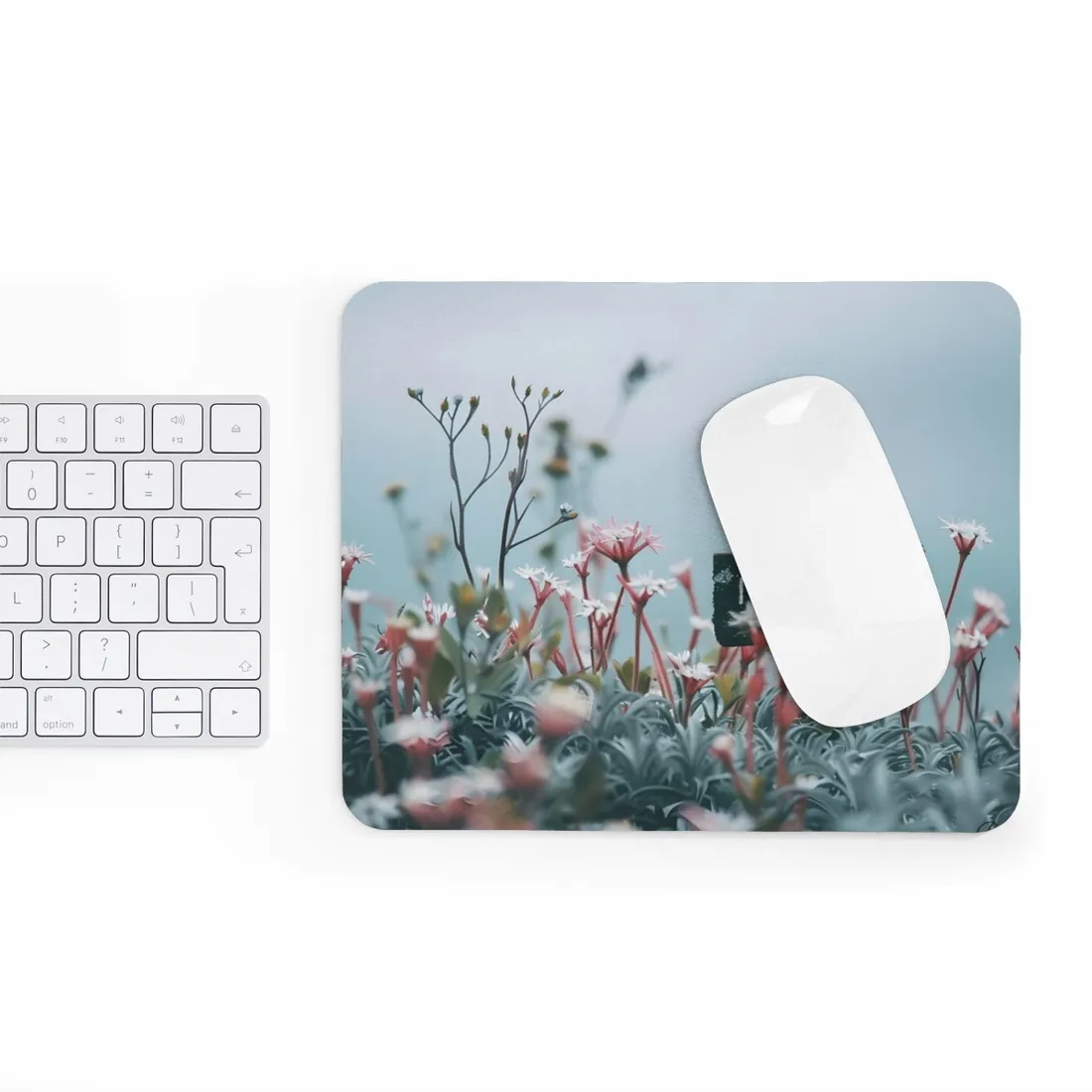 Serene Outdoor Moment: Soft Focus Art - Mouse Pad