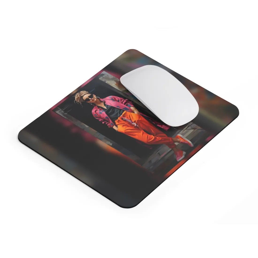 Urban Style Chic: City Fashion - Mouse Pad